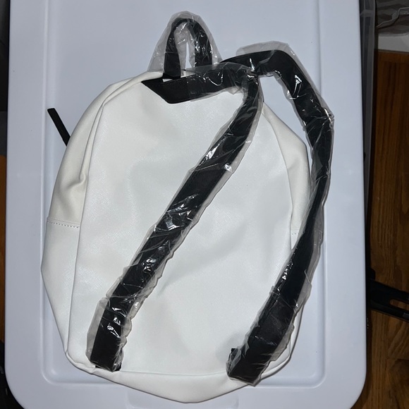 Medium size pardon my fro backpack. Brand new - Picture 2 of 3